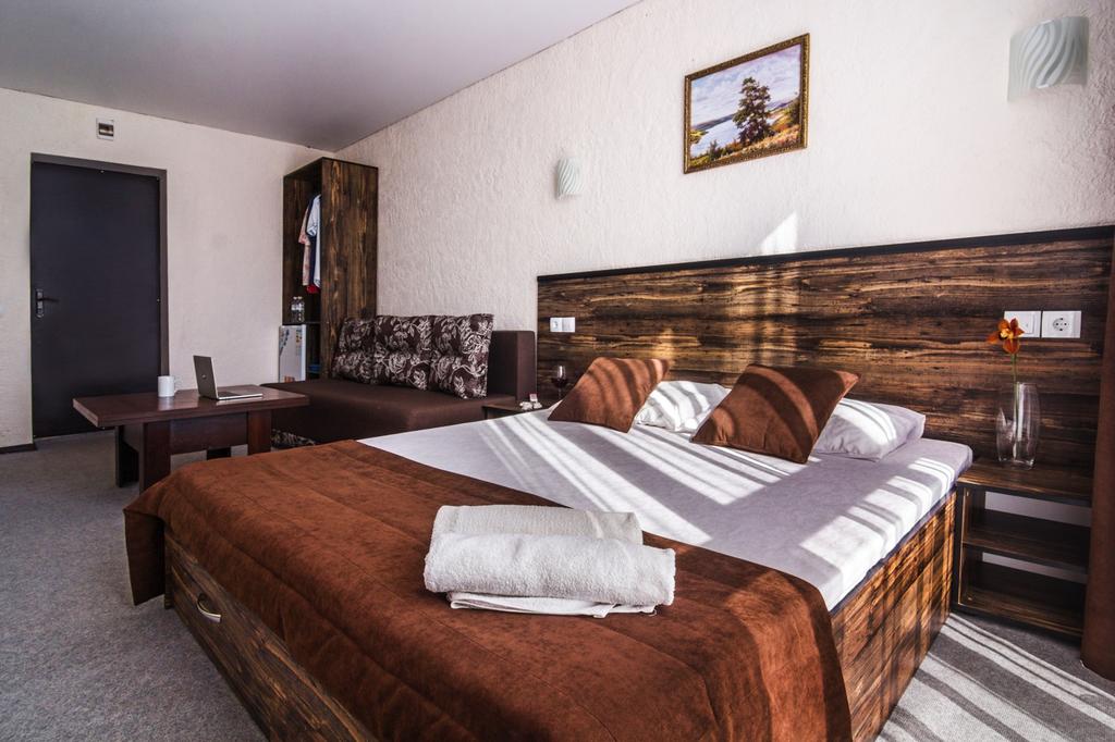 &quot;Ціни здивували&quot;: скільки коштує відпочинок у Скадовську цього літа